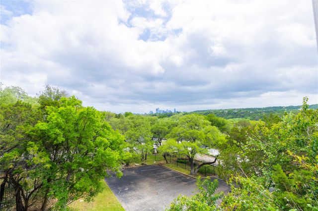 1741 Spyglass DR 2-202, Austin, TX 78746