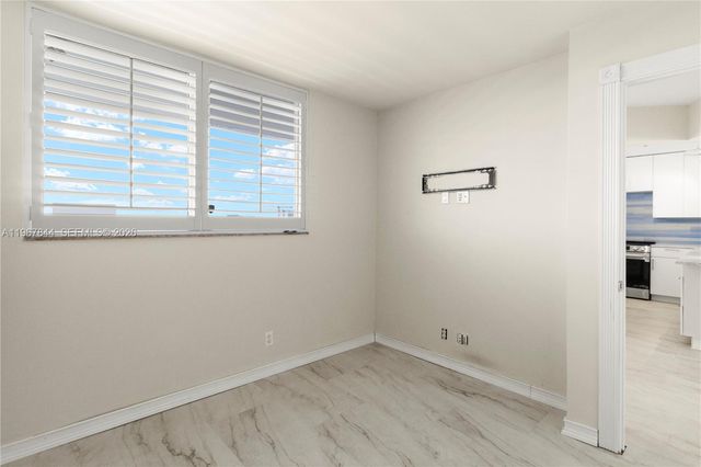 3703 NE 166th St 904, North Miami Beach, FL 33160