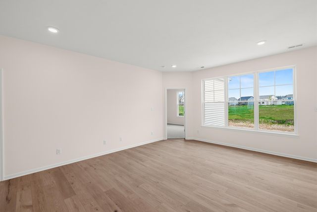 4054 Reflection Place, Valparaiso, IN 46385
