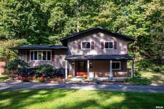 7601 N DERBY Road, Peoria, IL 61615