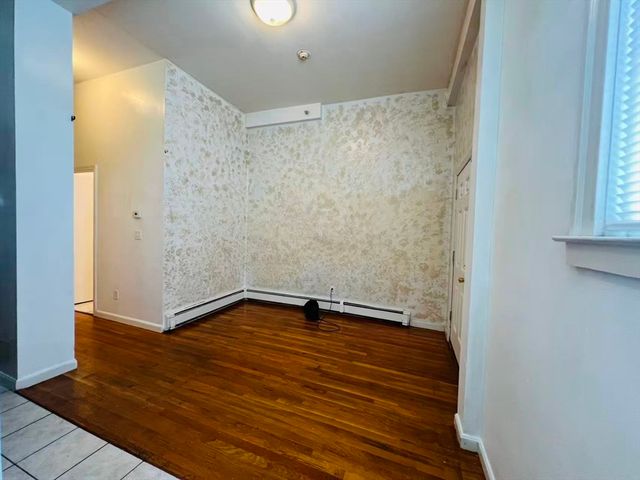 110 Branch St 2, Lowell, MA 01851