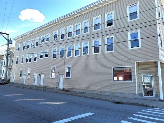 110 Branch St 2, Lowell, MA 01851