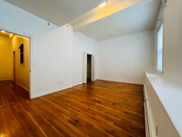 110 Branch St 2, Lowell, MA 01851
