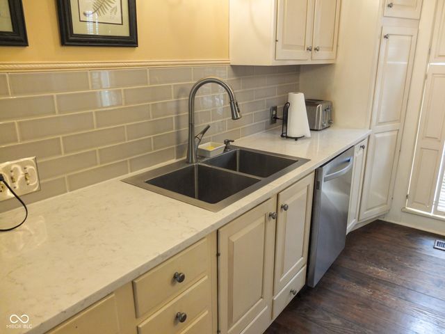 415 E Wabash Avenue, Crawfordsville, IN 47933