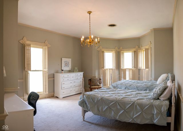 415 E Wabash Avenue, Crawfordsville, IN 47933