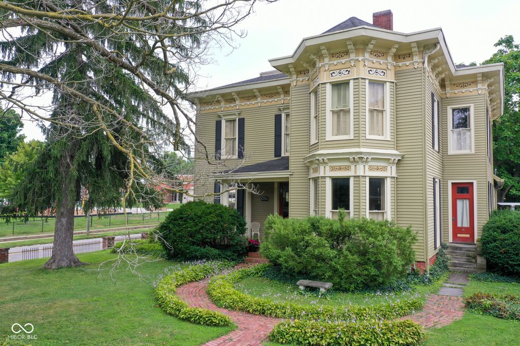 415 E Wabash Avenue, Crawfordsville, IN 47933