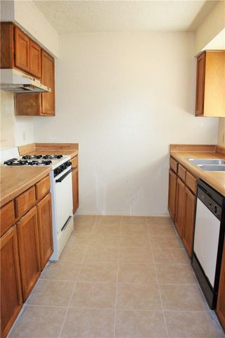 2827 Wilcrest DR, Austin, TX 78748