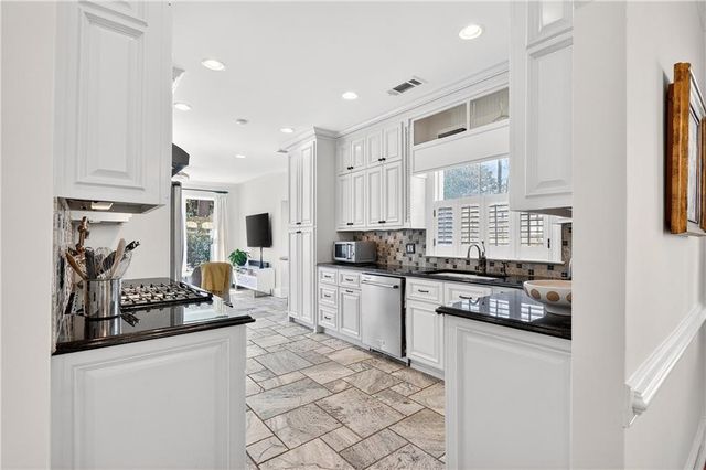 1197 Beech Valley Road NE, Atlanta, GA 30306