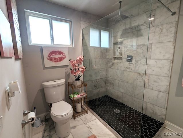 186 Piedmont Ave, Colonial Heights, VA 23834