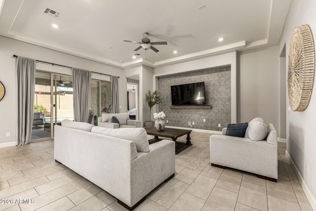 18384 W MOUNTAIN SKY Avenue, Goodyear, AZ 85338