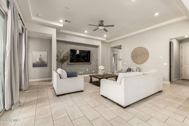 18384 W MOUNTAIN SKY Avenue, Goodyear, AZ 85338