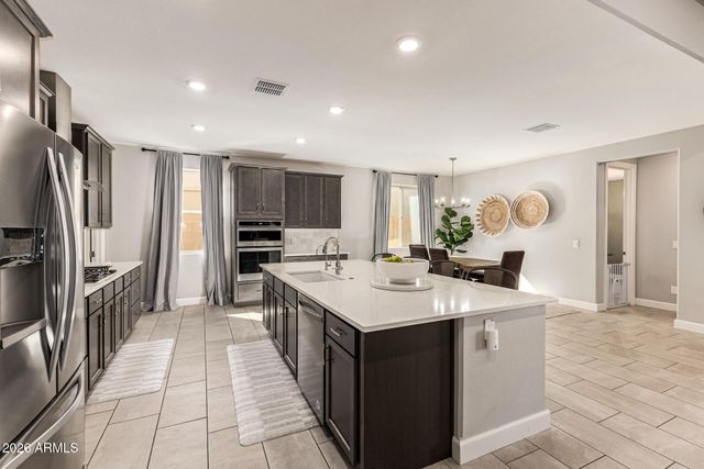 18384 W MOUNTAIN SKY Avenue, Goodyear, AZ 85338