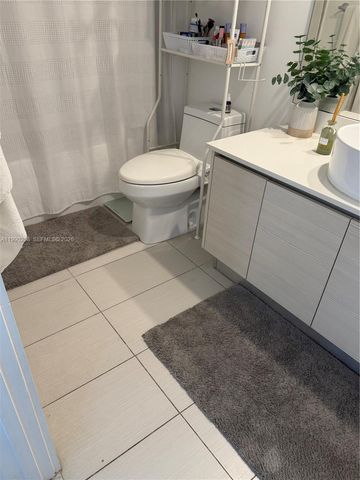 4250 NE Biscayne Blvd 1115, Miami, FL 33137