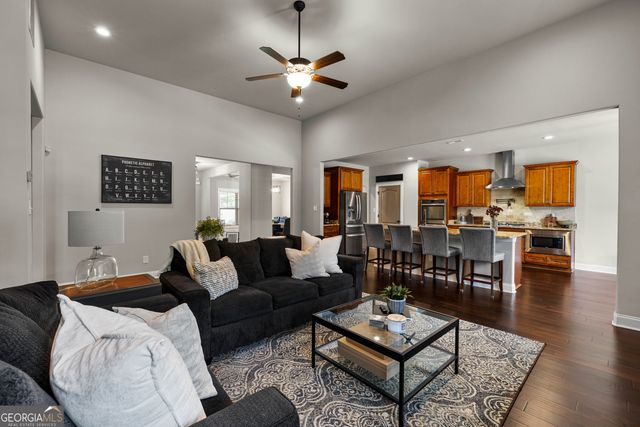 115 Ballard Circle, Fayetteville, GA 30215