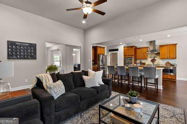 115 Ballard Circle, Fayetteville, GA 30215