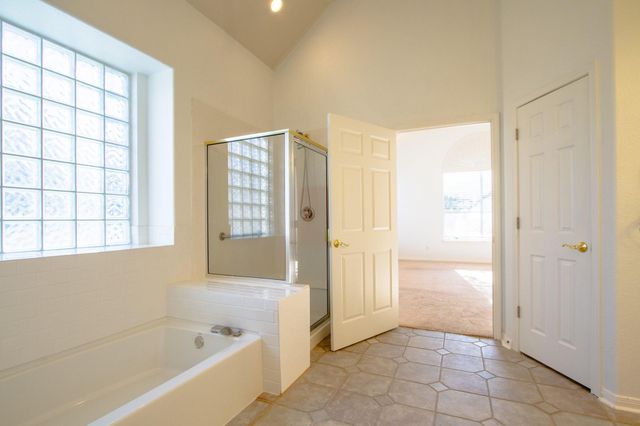 31 Lost Meadow TRL, The Hills, TX 78738