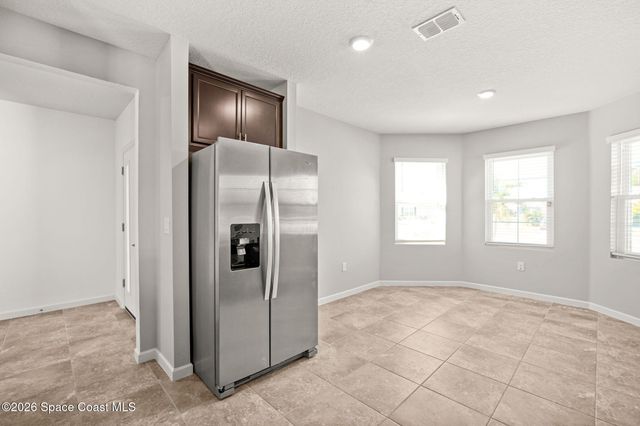 389 Guinevere Drive SW, Palm Bay, FL 32908