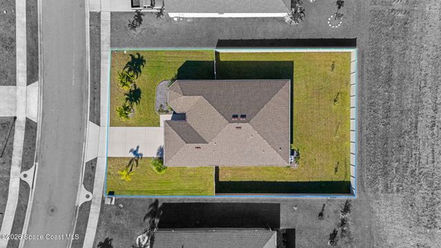 389 Guinevere Drive SW, Palm Bay, FL 32908