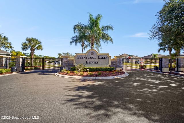 389 Guinevere Drive SW, Palm Bay, FL 32908