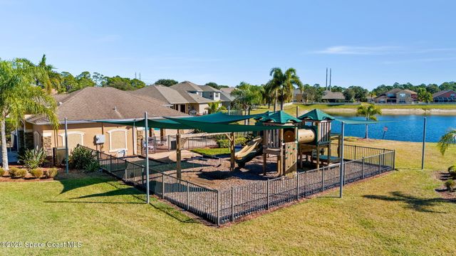 389 Guinevere Drive SW, Palm Bay, FL 32908
