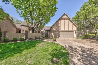 12452 Linden Street, Leawood, KS 66209