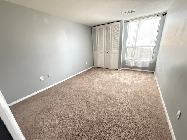 14 Shrewsbury Green Dr D, Shrewsbury, MA 01545