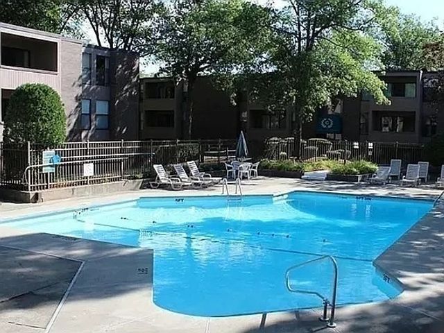 14 Shrewsbury Green Dr D, Shrewsbury, MA 01545