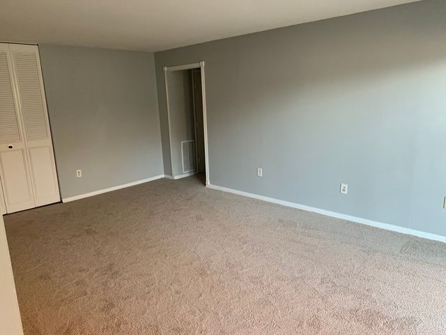 14 Shrewsbury Green Dr D, Shrewsbury, MA 01545