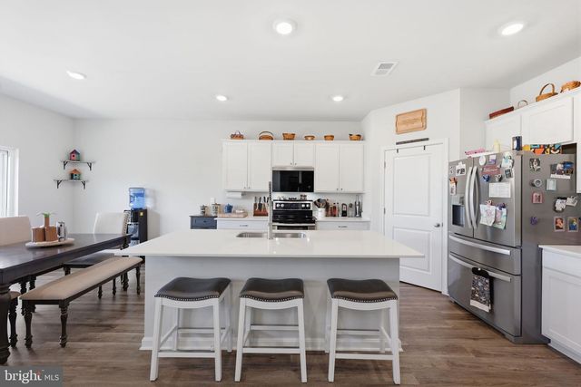 313 ATKINSON ST, Shenandoah Junction, WV 25442