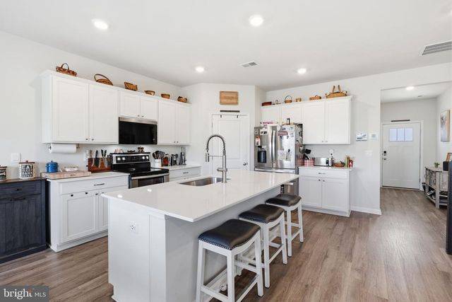 313 ATKINSON ST, Shenandoah Junction, WV 25442