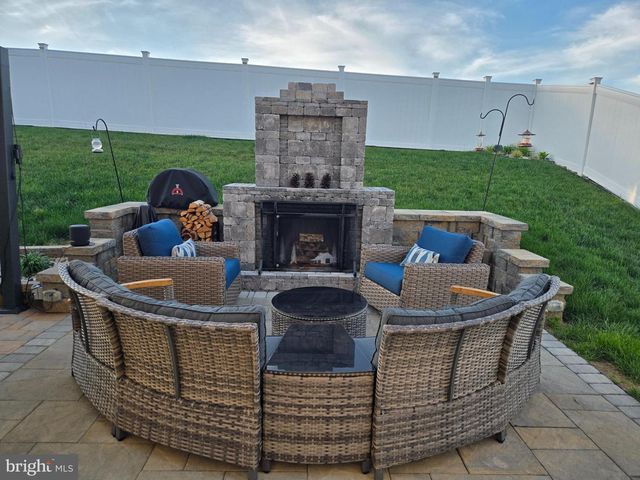 313 ATKINSON ST, Shenandoah Junction, WV 25442