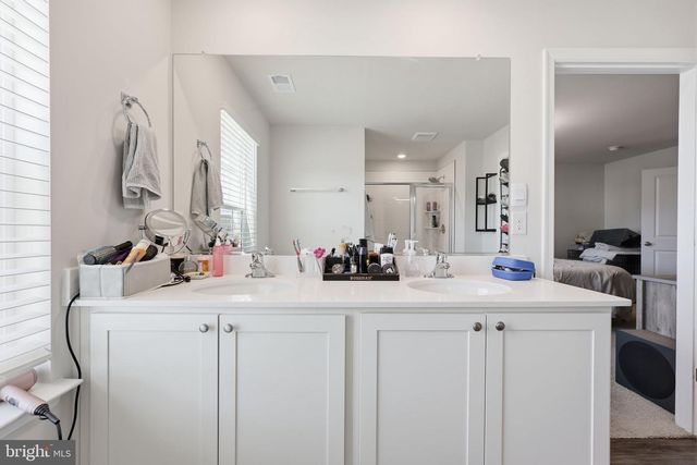 313 ATKINSON ST, Shenandoah Junction, WV 25442