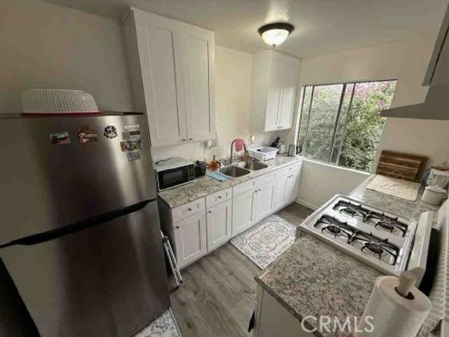 1600 Picadilly, Fullerton, CA 92833