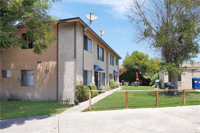 1600 Picadilly, Fullerton, CA 92833