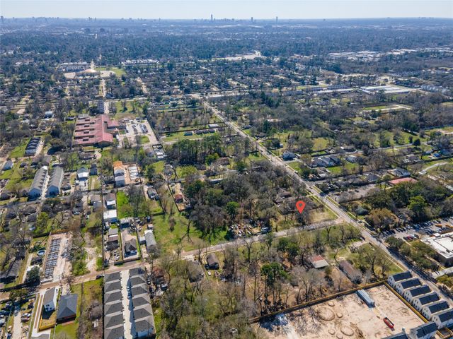 5922 Knox Street, Houston, TX 77091