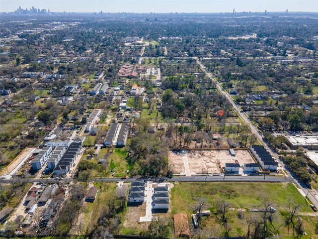 5922 Knox Street, Houston, TX 77091