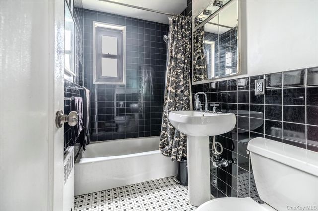 158-22 16th Avenue 6-64, Whitestone, NY 11357