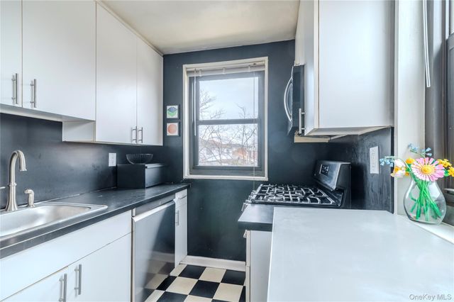 15822 16th Avenue 6-64, Whitestone, NY 11357