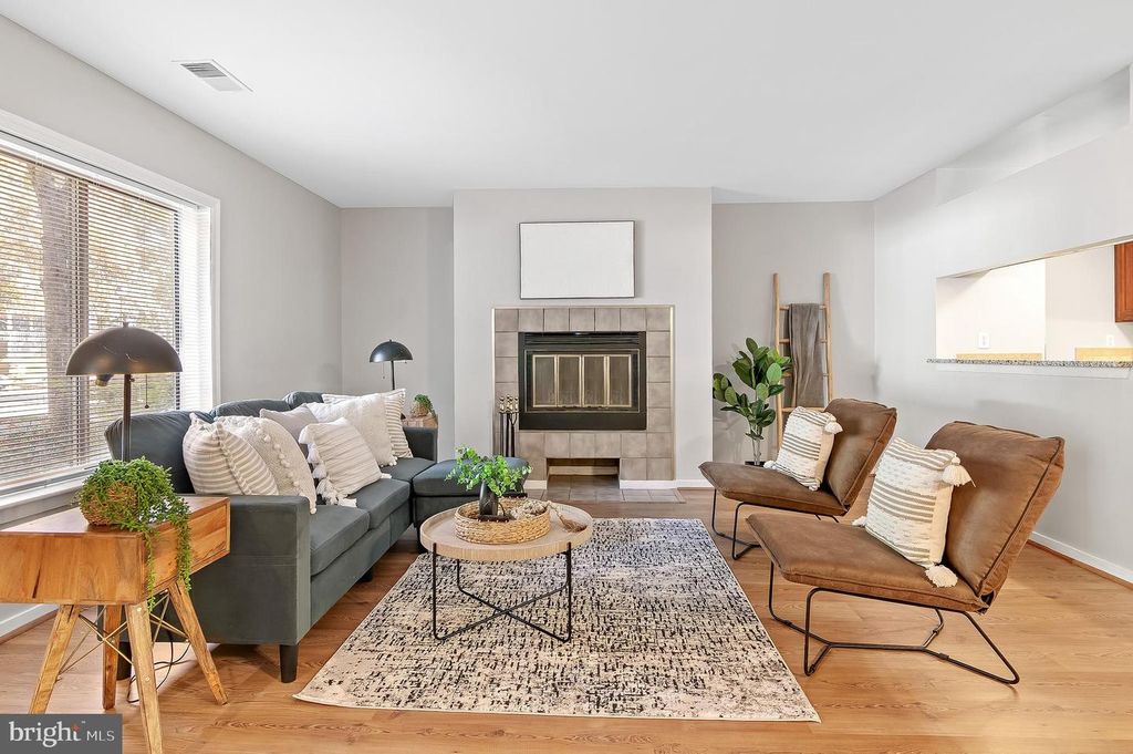 79 GREENWICH PL #79, Baltimore, MD 21208