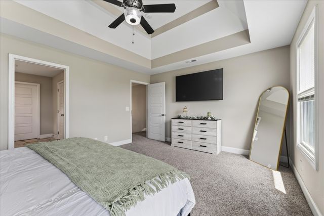 488 Kinslow Ct, Clarksville, TN 37040