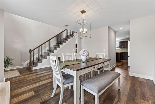 488 Kinslow Ct, Clarksville, TN 37040