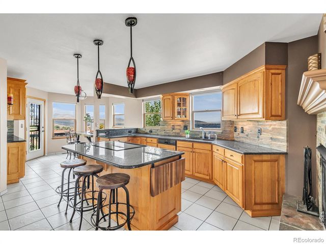 11730 Pointe View Drive, Longmont, CO 80503
