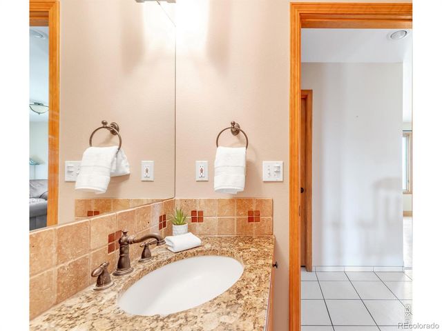 11730 Pointe View Drive, Longmont, CO 80503