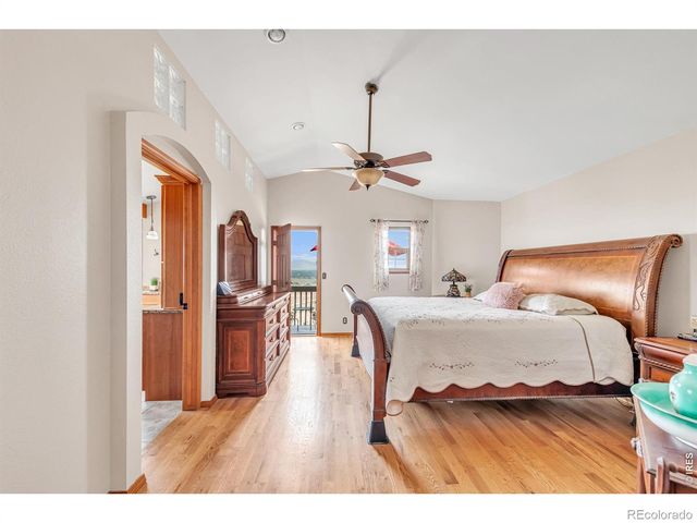 11730 Pointe View Drive, Longmont, CO 80503