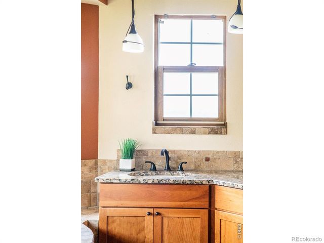 11730 Pointe View Drive, Longmont, CO 80503