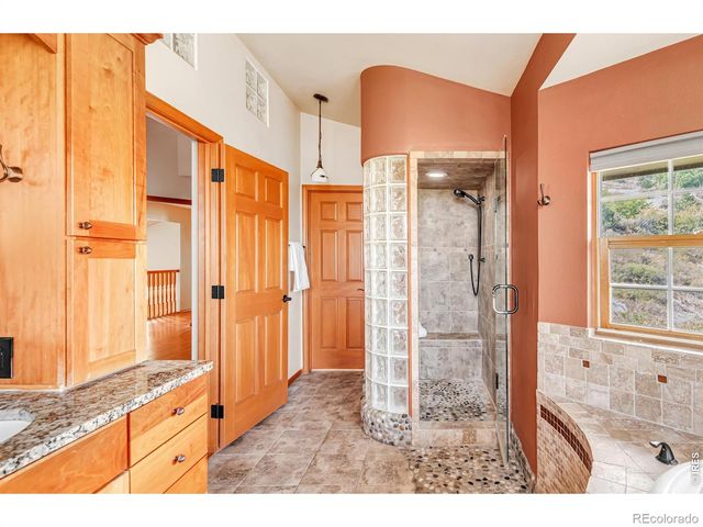 11730 Pointe View Drive, Longmont, CO 80503