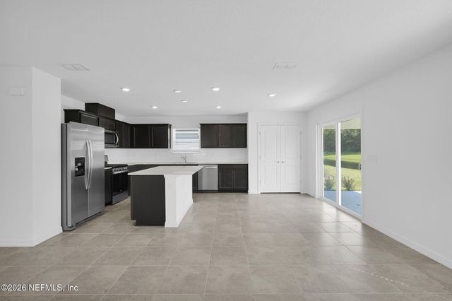 7039 SANDPERCH Street, Jacksonville, FL 32244