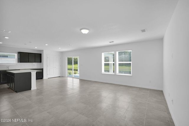 7039 SANDPERCH Street, Jacksonville, FL 32244