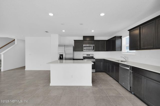 7039 SANDPERCH Street, Jacksonville, FL 32244