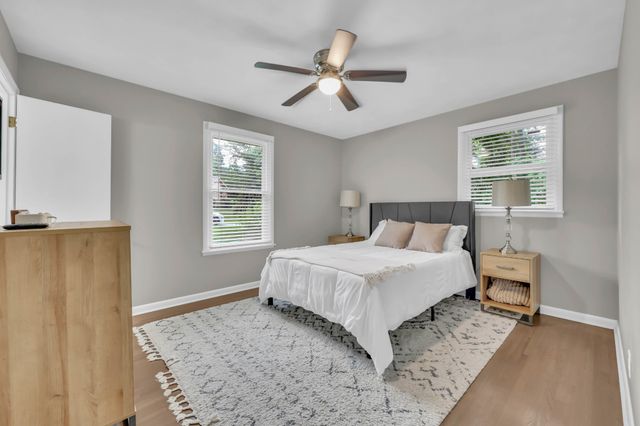 573 Chesterfield Dr, Clarksville, TN 37043